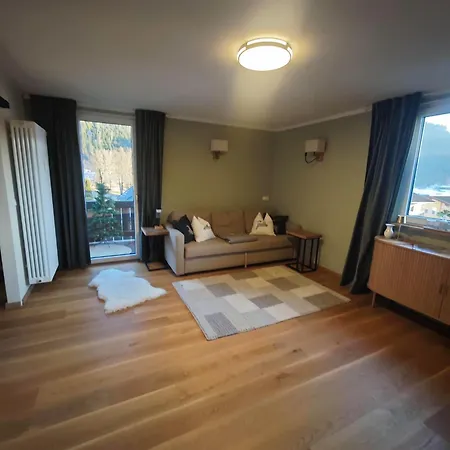 アパート Alpenperle