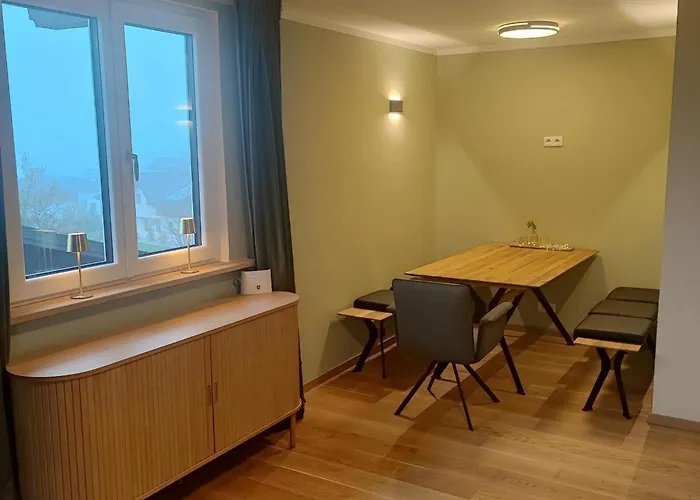 Alpenperle アパート *